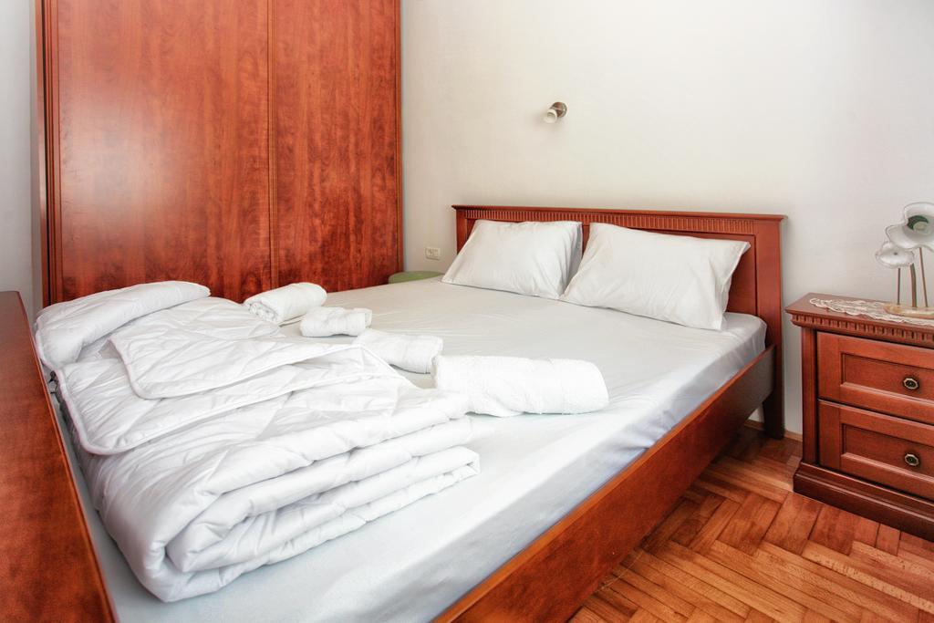 Apartments Villa Happy Mrcevac Екстер'єр фото