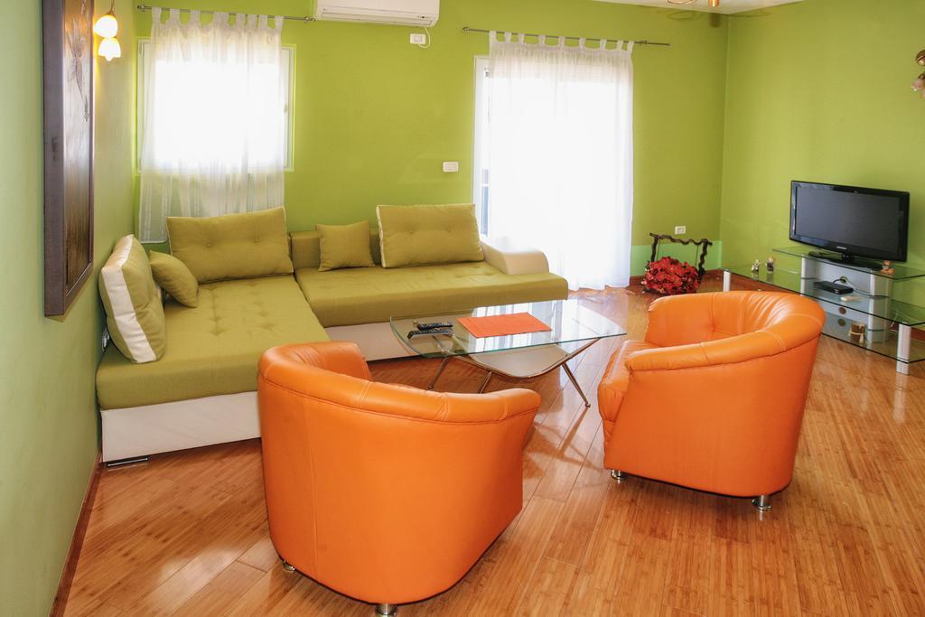 Apartments Villa Happy Mrcevac Екстер'єр фото
