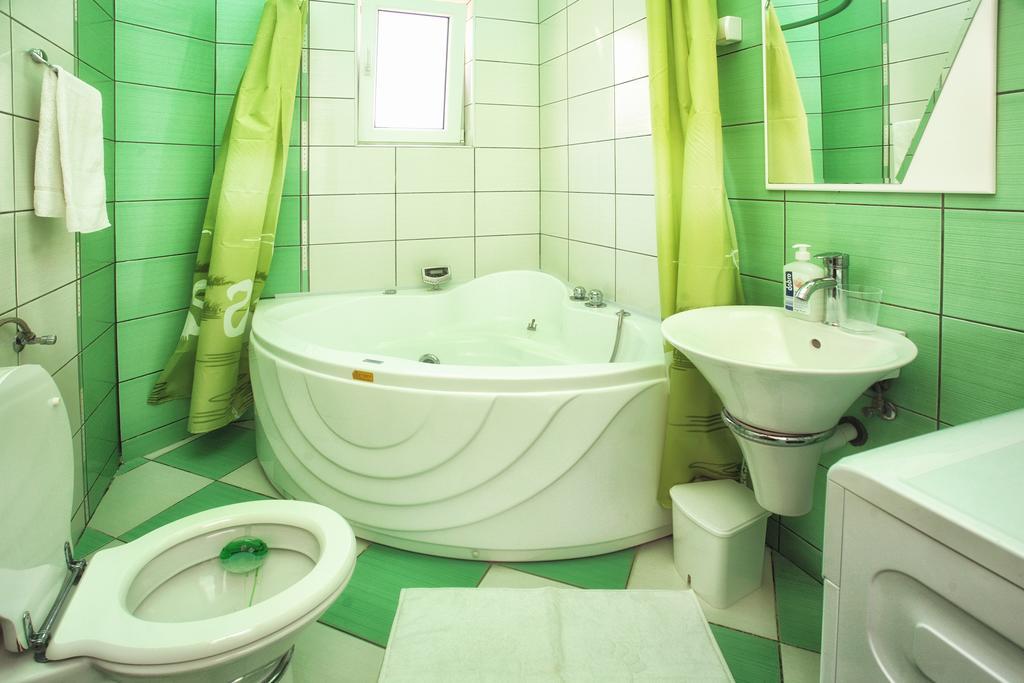 Apartments Villa Happy Mrcevac Екстер'єр фото