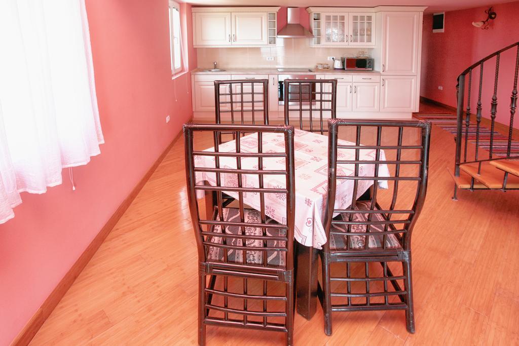 Apartments Villa Happy Mrcevac Екстер'єр фото
