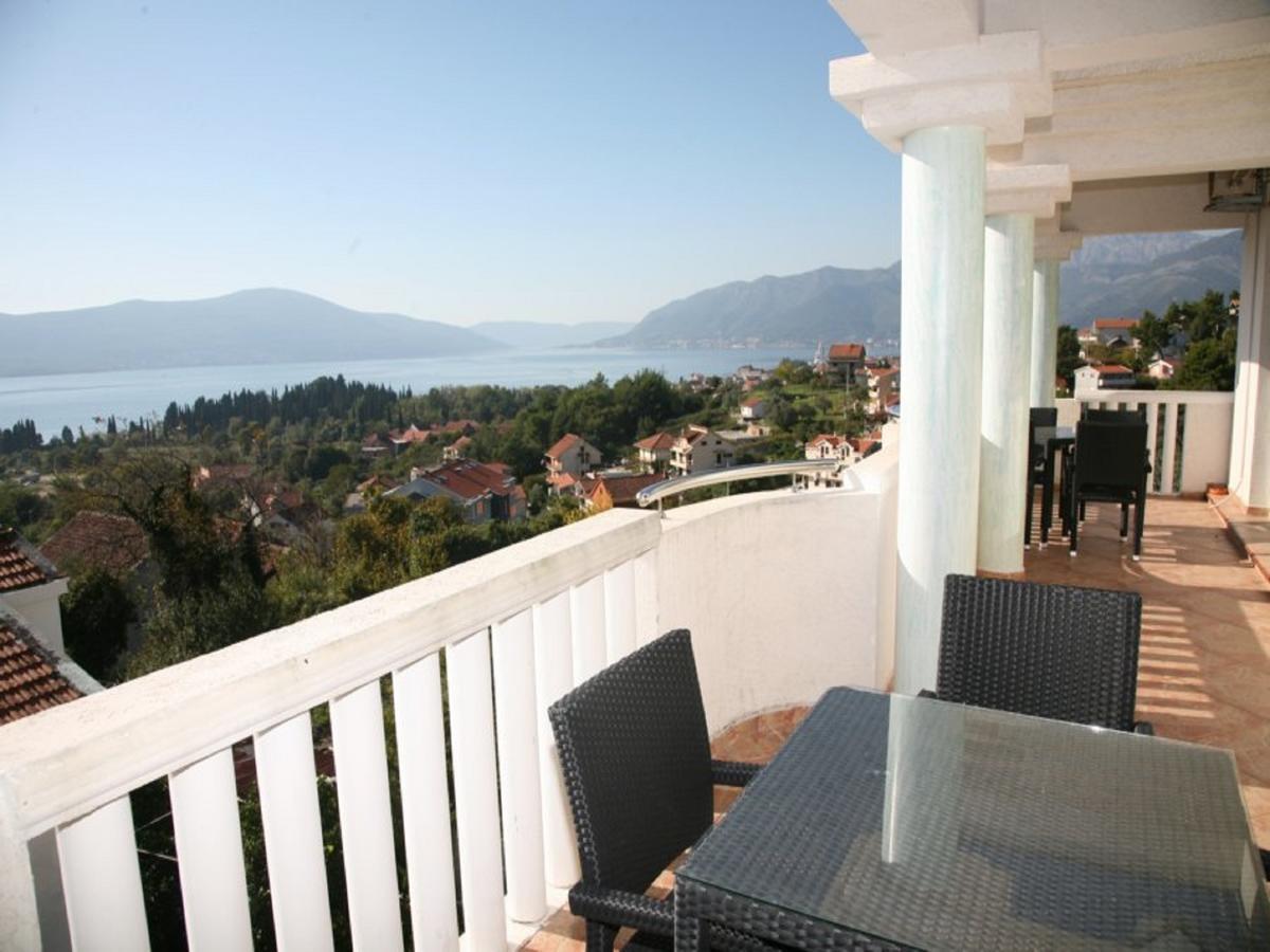 Apartments Villa Happy Mrcevac Екстер'єр фото